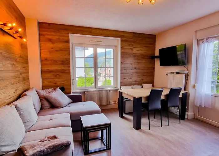 F2* * * 80m Du Avec Vue+terrasse+proche Centre Апартаменты