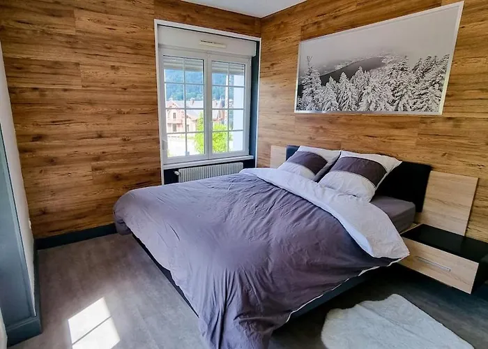 F2* * * 80m Du Avec Vue+terrasse+proche Centre *