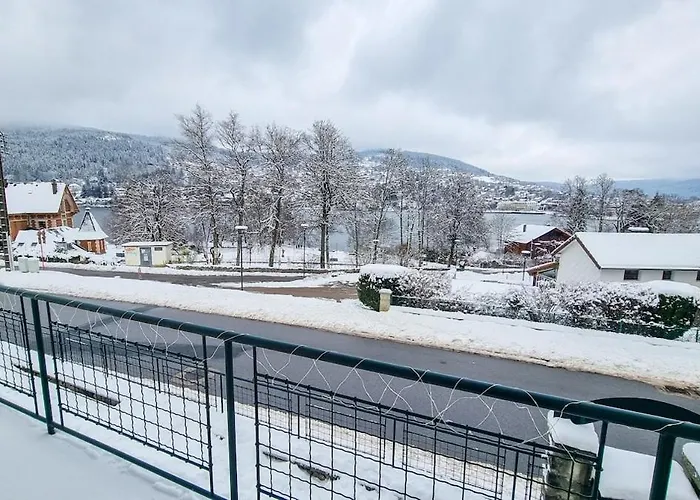 F2* * * 80m Du Avec Vue+terrasse+proche Centre Апартаменты Жерарме