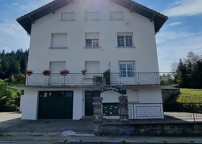 Апартаменты F2* * * 80m Du Avec Vue+terrasse+proche Centre *